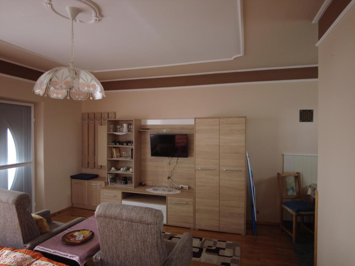 Stop Apartment Bük Eksteriør billede